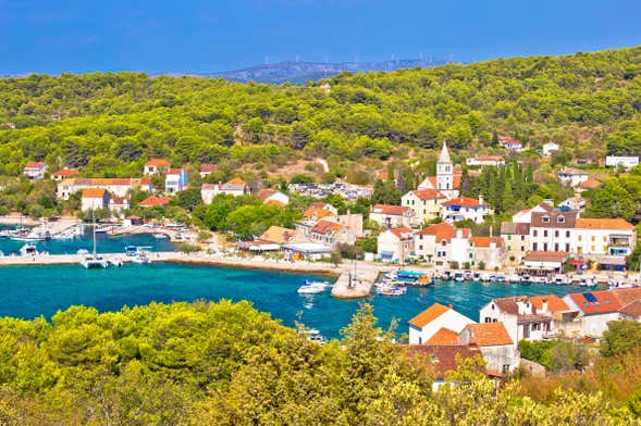 Excursión a las islas Zlarin, Prvić y Tijat