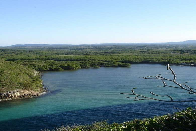 Desfrutando dos paisagens de Abra de Canasí