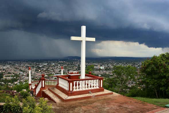 Holguin Walking Tour