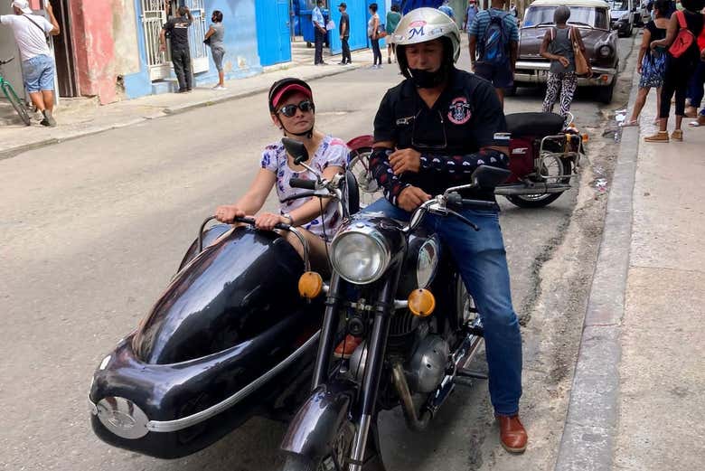 Touring Havana by sidecar