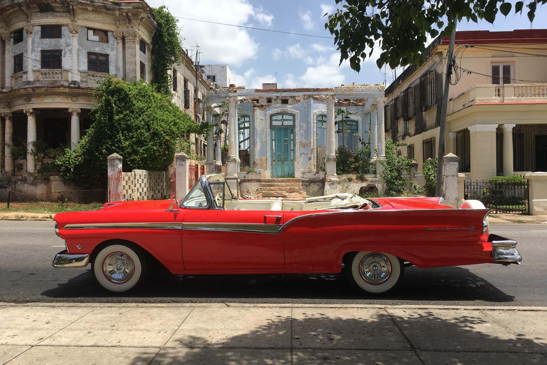 Varadero Classic Car Ride - Book Online at Civitatis.com