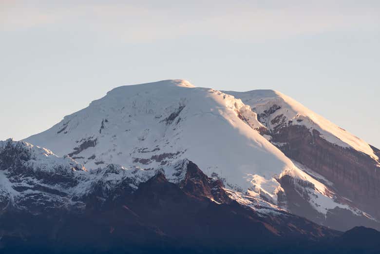 Admiring the summit of the Carihuairazo volcano