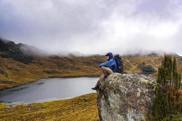 Laguna Luspa Hiking Tour