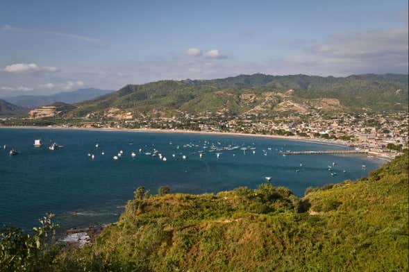 Diving in Puerto López