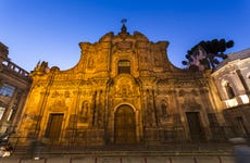 Entrada a la iglesia de la Compañía