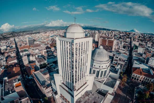 Excursión a Ambato y Quisapincha