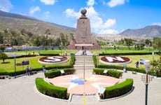 Tour por la Mitad del Mundo y el Museo Intiñan + Teleférico