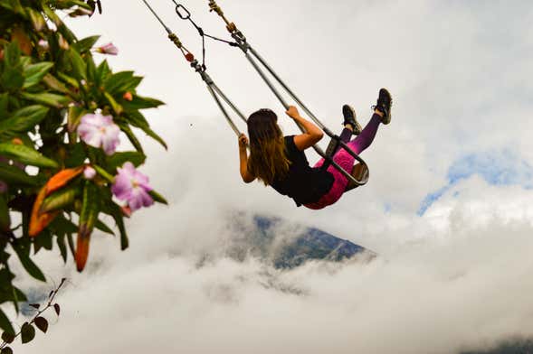 Excursión a Baños de Agua Santa y Río Verde