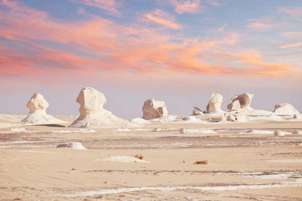 Excursión privada de 4 días al Desierto Blanco y los oasis de Fayún y Bahariya