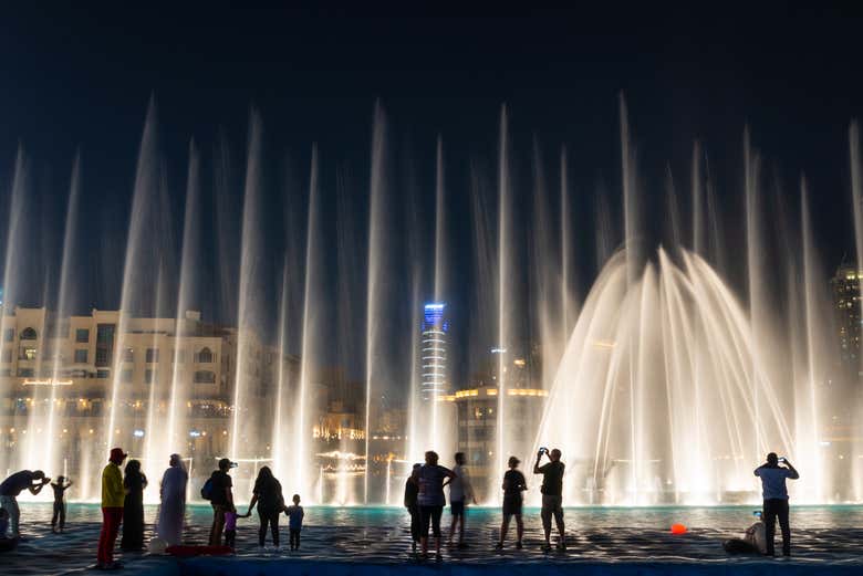 Espectáculo de luz y sonido en la Fuente de Dubái