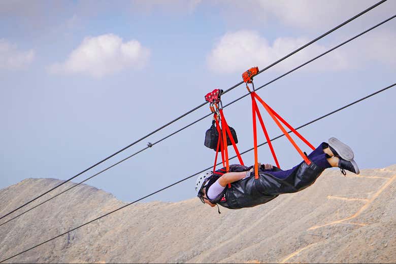 Jebel Jais Zip Wire, Dubai - Civitatis.com