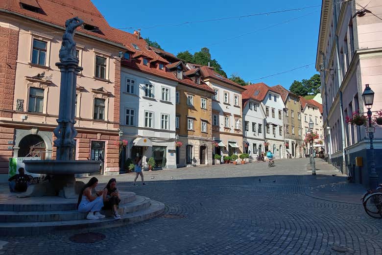 Una strada del centro storico di Lubiana