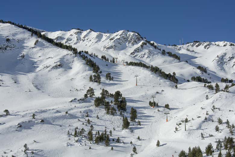 Vue panoramique sur la station de Baqueira Beret