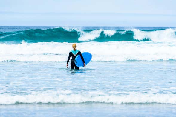 Curso de surf en Bastiagueiro