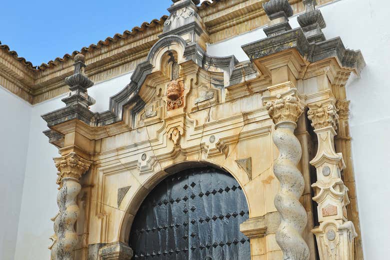 Il portico della chiesa dell'Asunción