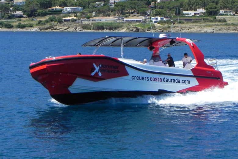 Cruising in a speedboat in Cambrils