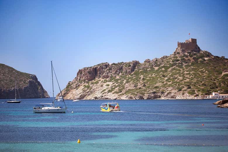 Sail around Cabrera Island