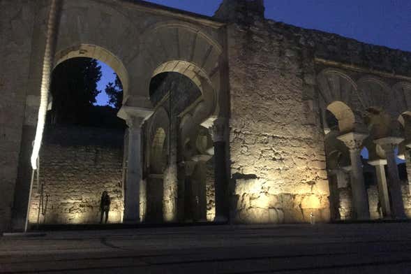 Tour nocturno por Medina Azahara