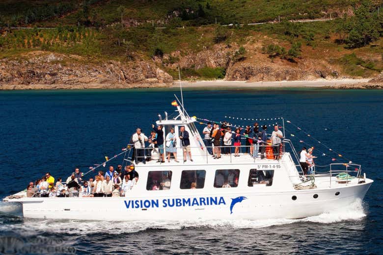 Barco en la costa de Finisterre