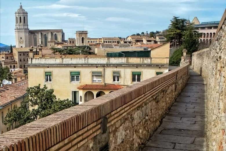 Paseando por las murallas de Gerona