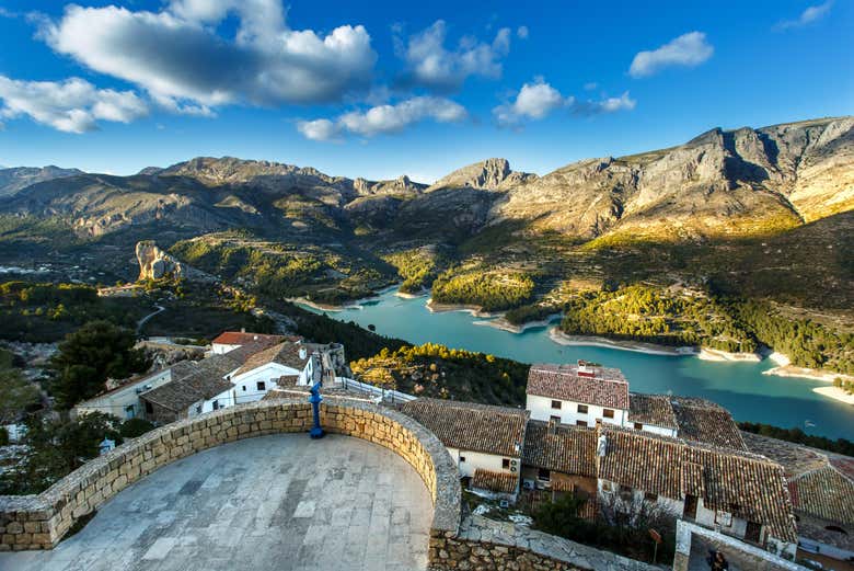 Vistas da represa de Guadalest