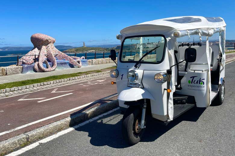 Explore A Coruña aboard a tuk-tuk