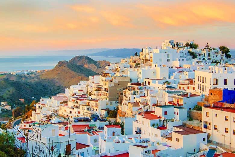 Vistas aéreas de Mojácar al atardecer