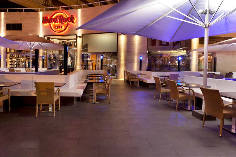 Il dehors dell'Hard Rock Cafe Maiorca di sera