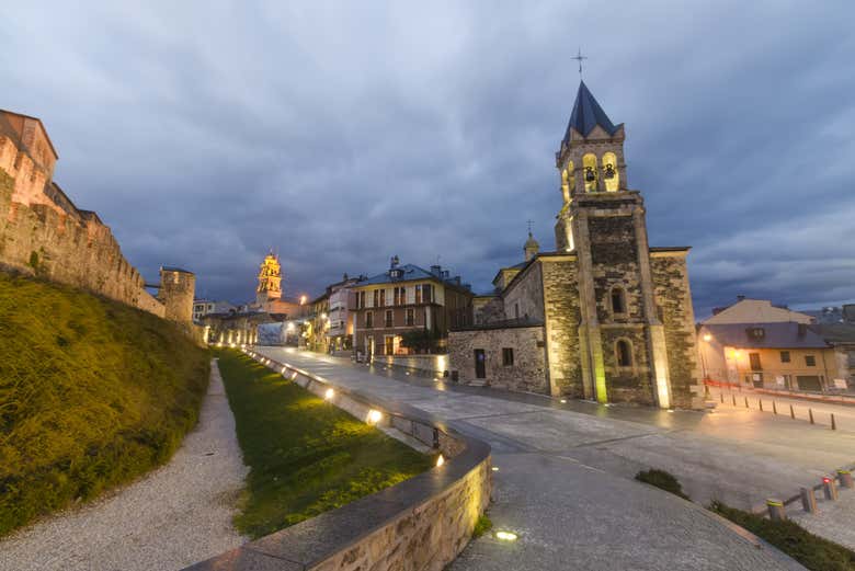 Ponferrada al anochecer