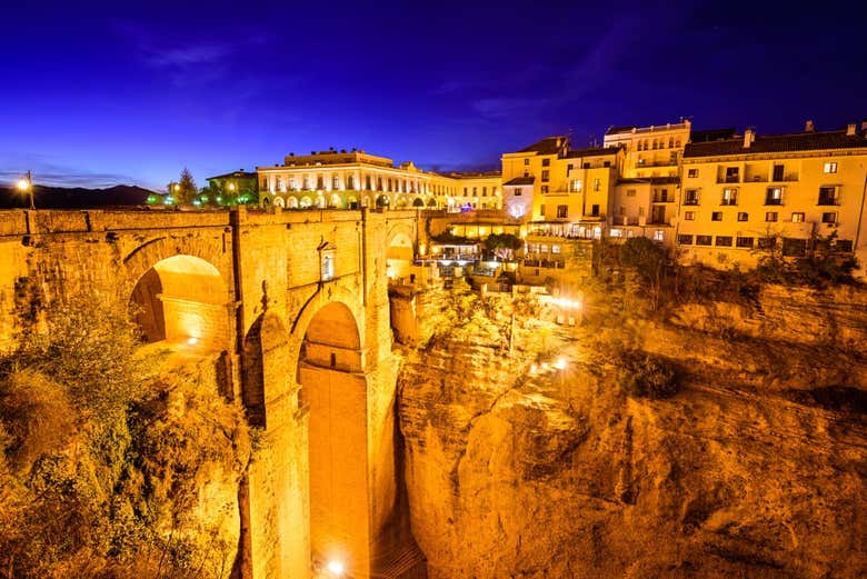 Ronda à noite