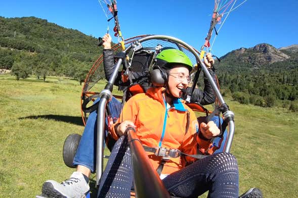 Vuelo en paratrike por el Pirineo aragonés