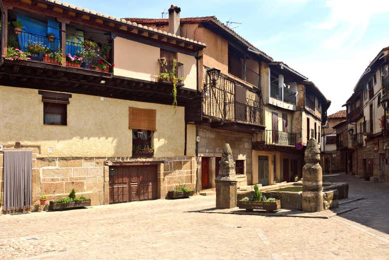 Plaza Mayor de San Martín del Castañar