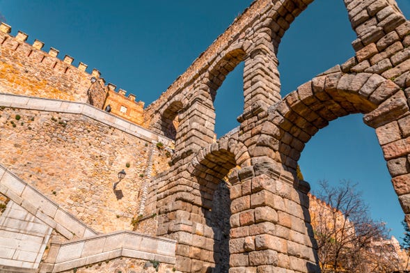 Visite de l'aqueduc de Ségovie et du dessableur de San Gabriel