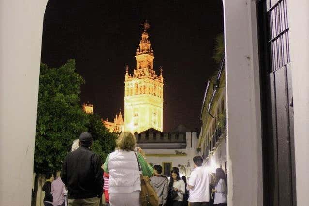 Giralda de noche