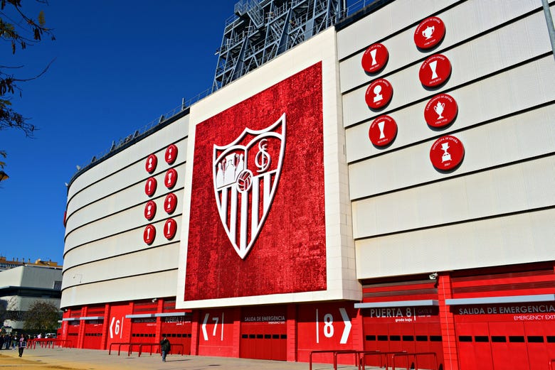 estadio ramon sanchez pizjuan tour