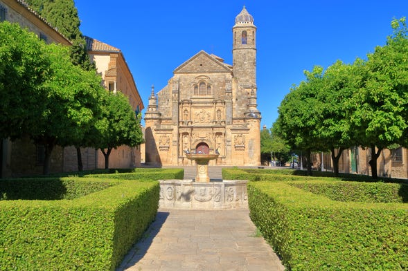 Tour por la Úbeda enigmática con música