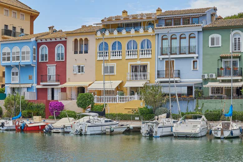 Visit Port Saplaya, the Valencian Venice