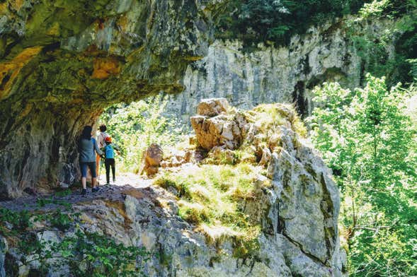 Las Xanas Gorge Hiking Tour