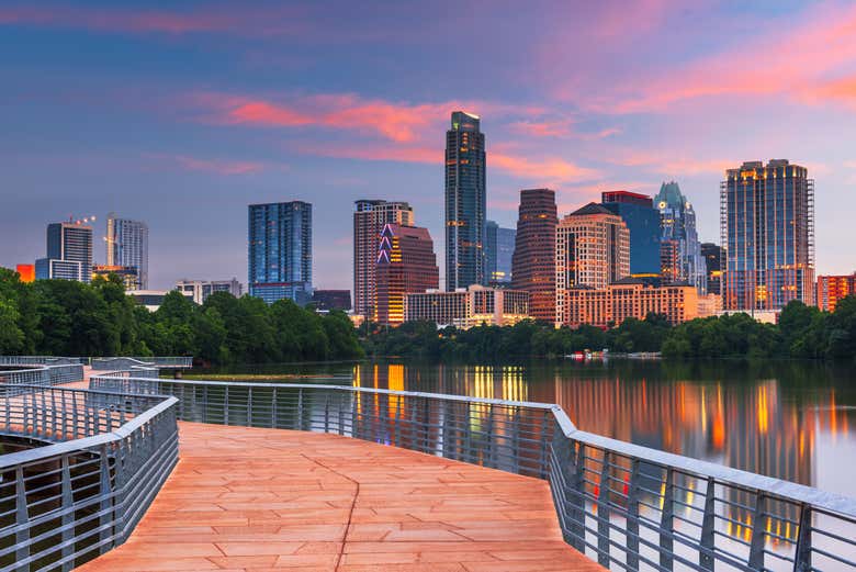 Puente sobre el lago Lady Bird