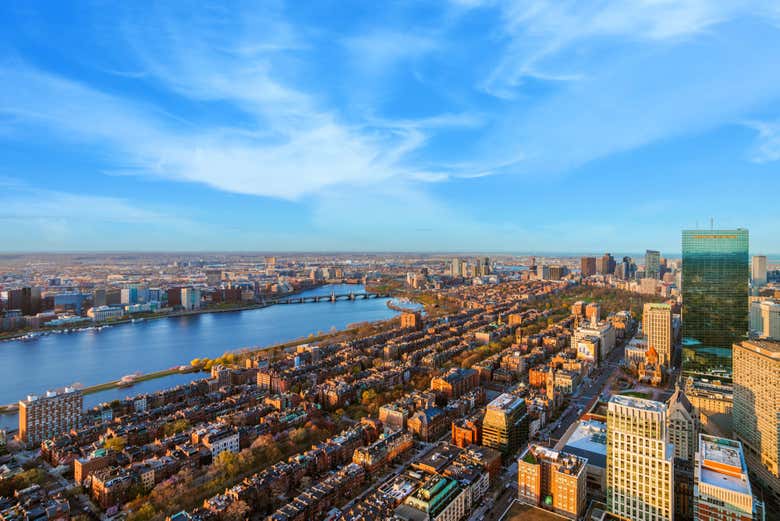 Vistas del río Charles en Boston desde las alturas