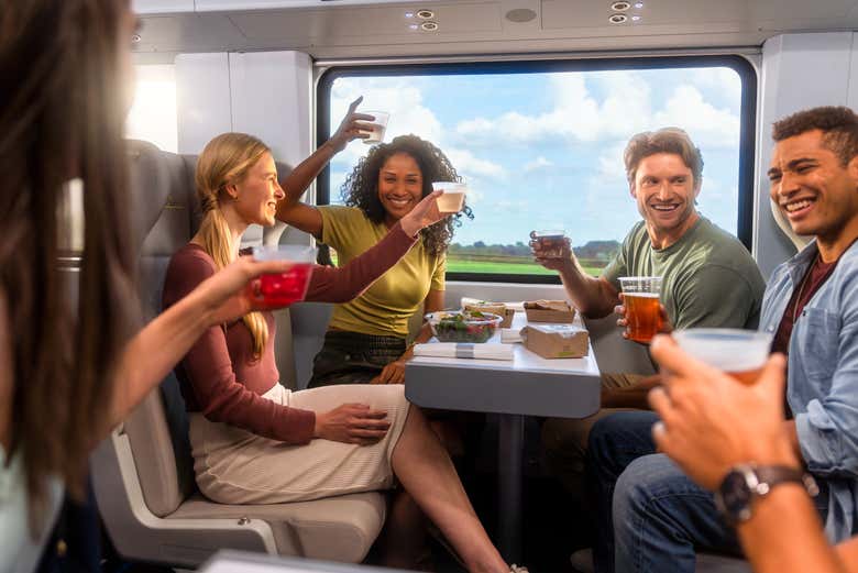 Voyagez entre amis dans le train à grande vitesse Brightline