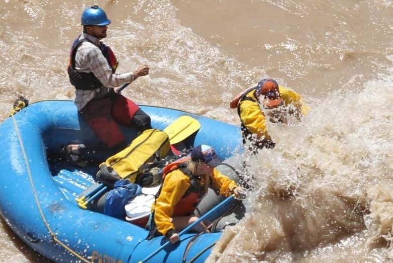 Surcando los rápidos de Moab