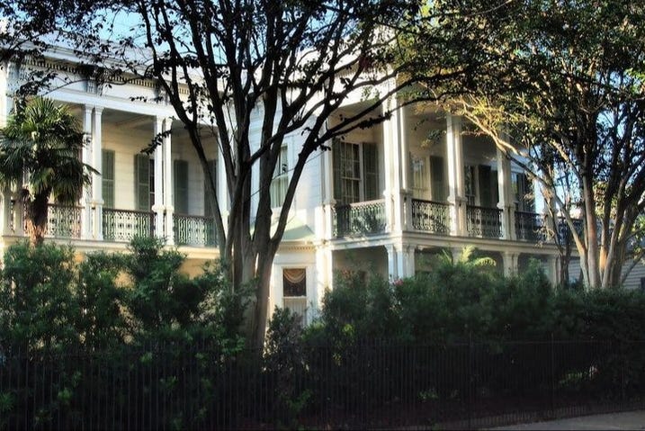 Garden District Of New Orleans Guided Tour Book At Civitatis Com   Garden District House 