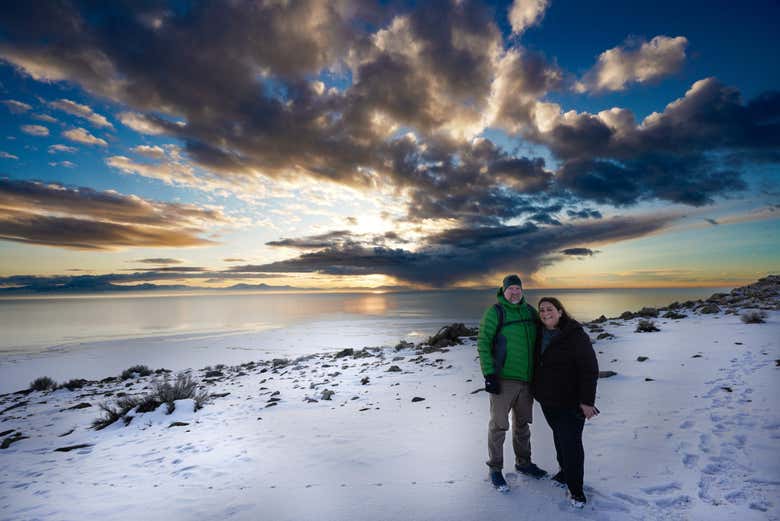 Una pareja en la isla del Antílope nevada