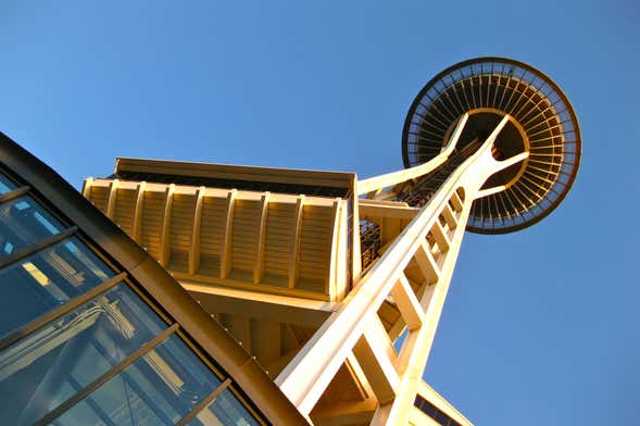 Seattle Sightseeing Tour: Undergrounds + Space Needle