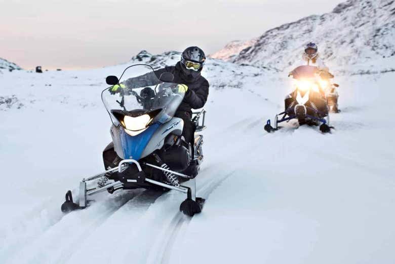 Snowmobile tour in Kenai Fjords National Park