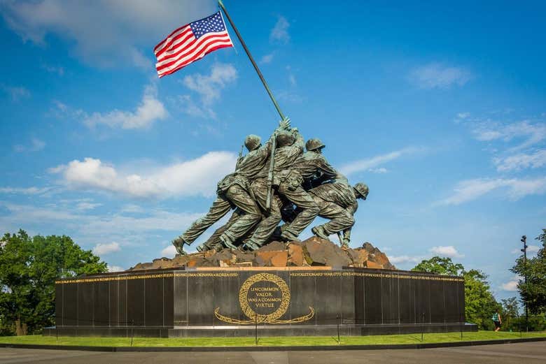 O Monumento a Iwo Jima