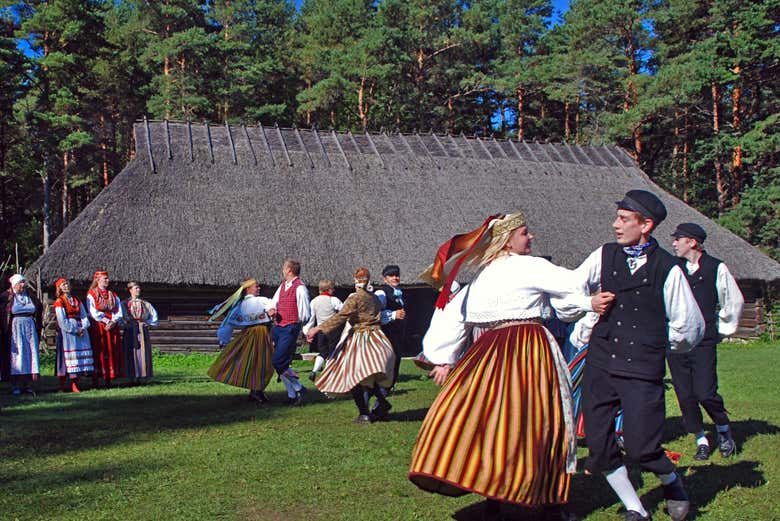 Conoceréis las tradiciones de Estonia