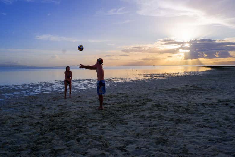 Giocando a beach volley a Virgin Island 