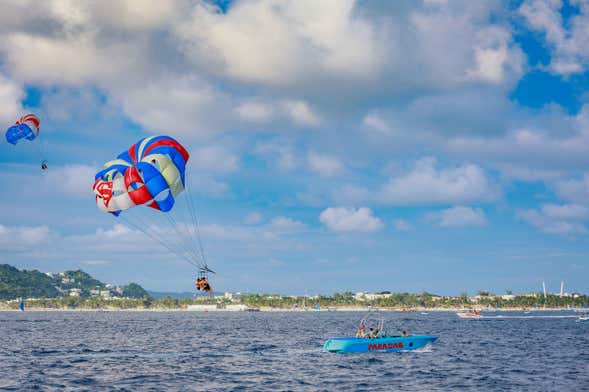 Parasailing in Boracay